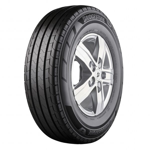 215/65R16 106/104T R660